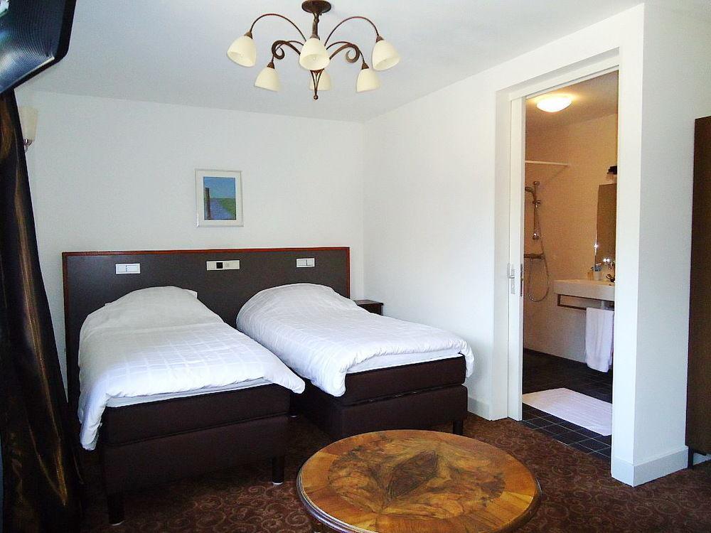 Hotel De Reiziger Ottersum ภายนอก รูปภาพ